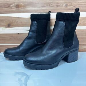 White Mountain Women's  Leather Benji‎ Booties Black size 9 m Preppy